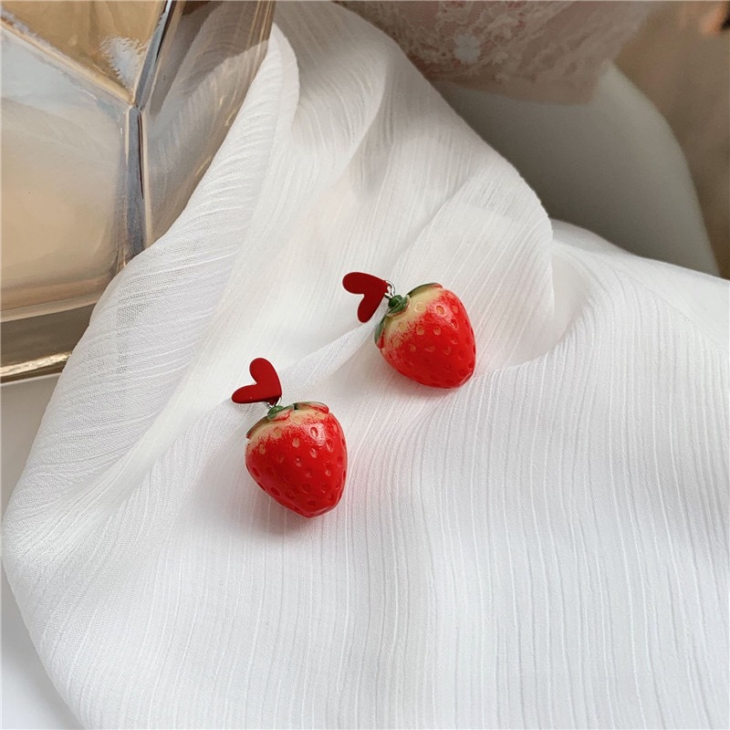 Korea Cute Small Fresh Love Strawberry Earrings display picture 4