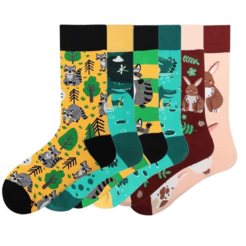 Men's cotton foreign trade manufacturers foreign trade four seasons animation women's tide socks men's socks cute raccoon rabbit crocodile socks