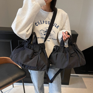 Fashion Women's Lazy Style Large Capacity Crossbody Bag 2025 New Nylon Cloth Bag Korean Style Pleated Lightweight Shoulder Bag