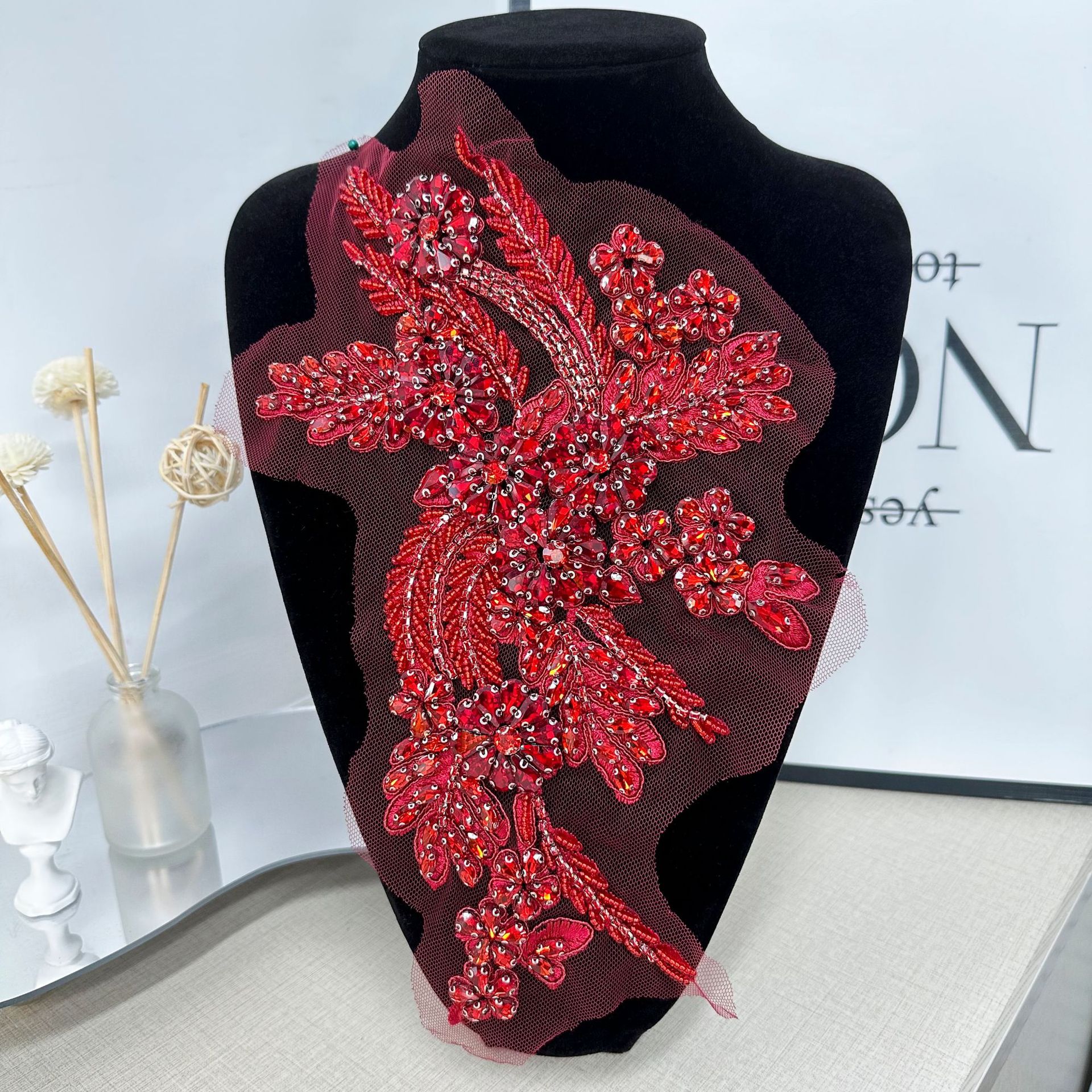 Tejido de vidrio pesado bordado mano clavado cuentas de cristal en collar flor de collar vestido de boda decoración accesorios DIY image 2