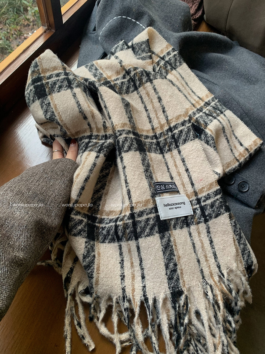 Écharpe à carreaux en cachemire d'hiver, châle chaud polyvalent à pompon pour femme, couleur contrastée pour couple, écharpe pour étudiante_voghion.com