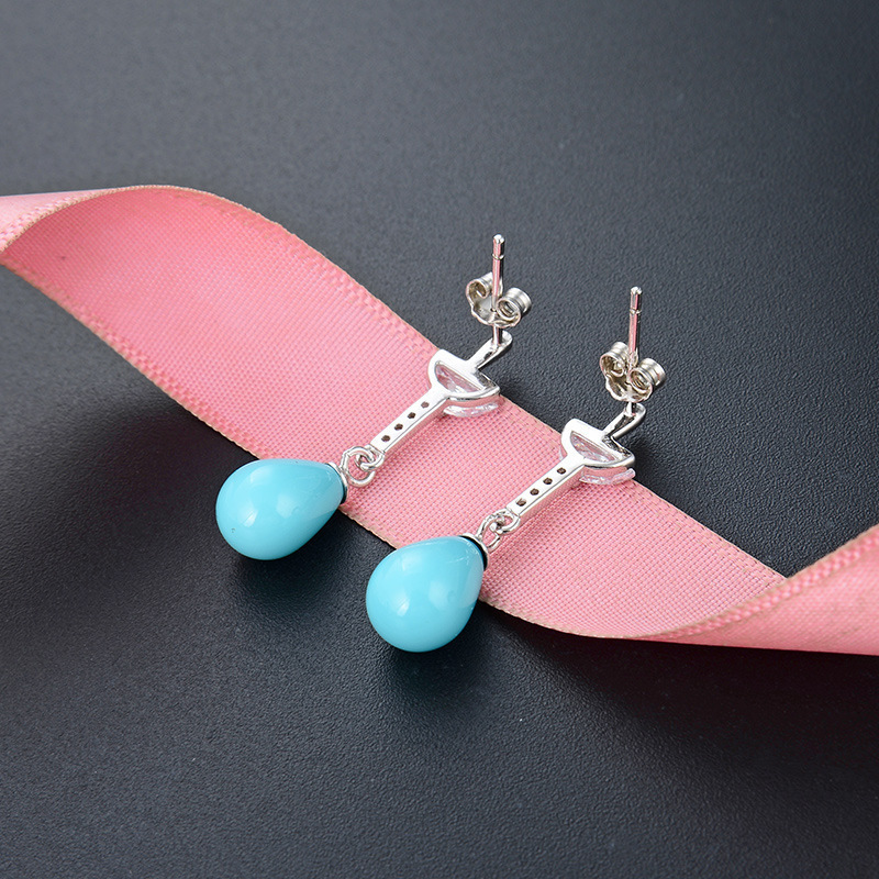 S925 plata diamantes perlas pendientes creativos pendientes cortos para mujeres estilo de moda japonés y coreano gota de agua pendientes de perlas