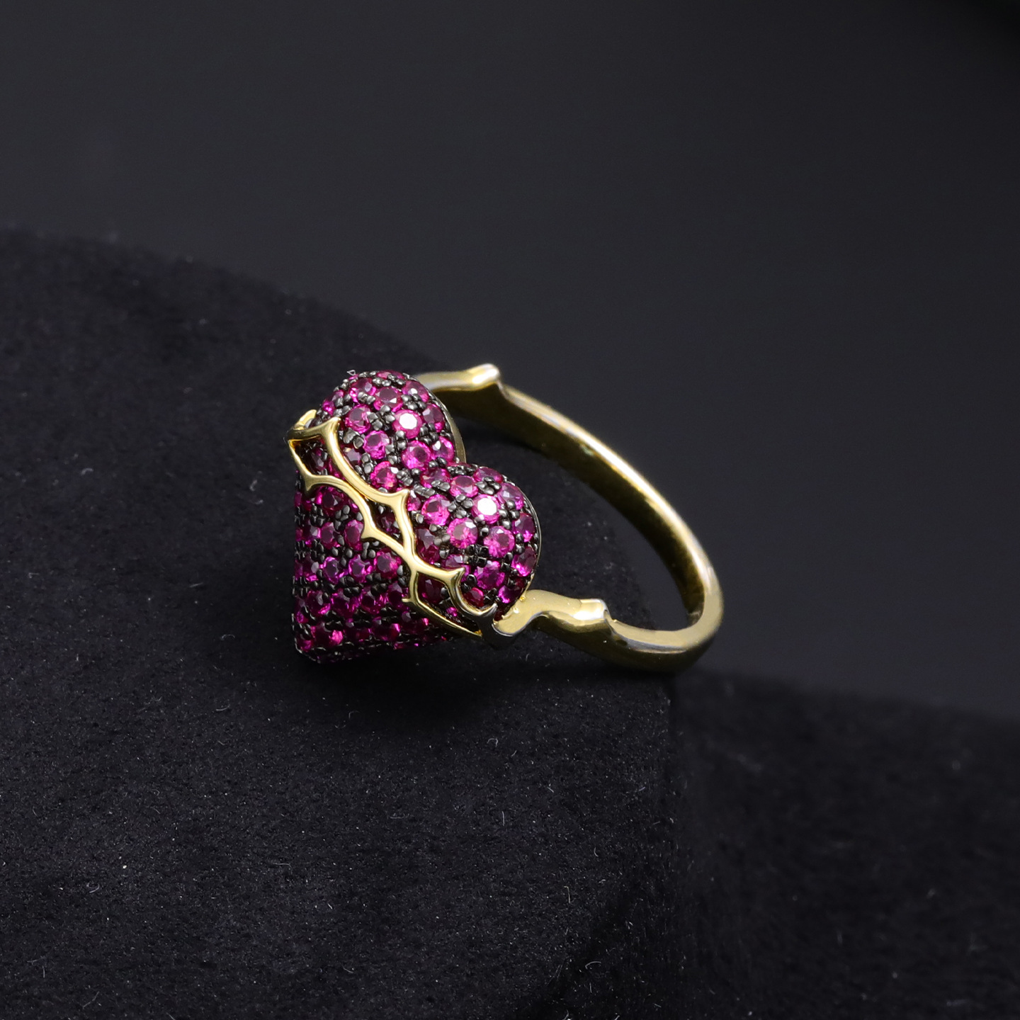 Elegant Heart Ring With Full Diamond Detail For Women_voghion.com