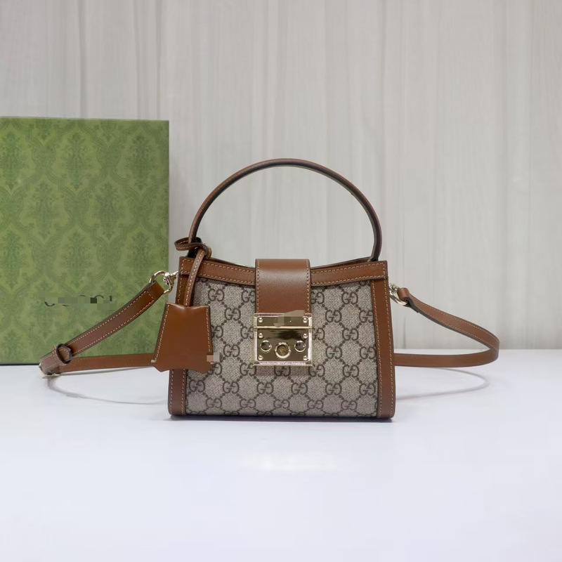 2025 New Gucci Shoulder Crossbody Bag Padlock Series Medium-Sized Handbag Women's Underarm Bag Versatile 2025 New Gucci Shoulder Crossbody Bag Padlock Series Medium-Sized Handbag Women's Underarm Bag Versatile