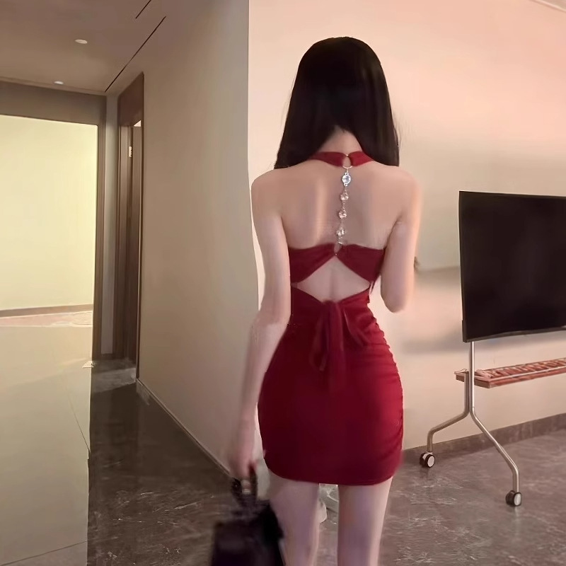 Hot Girl Style Figure-Showing Backless Red Halterneck Dress for Women Summer New High-End Waist Slimming Hip-Hugging Skirt