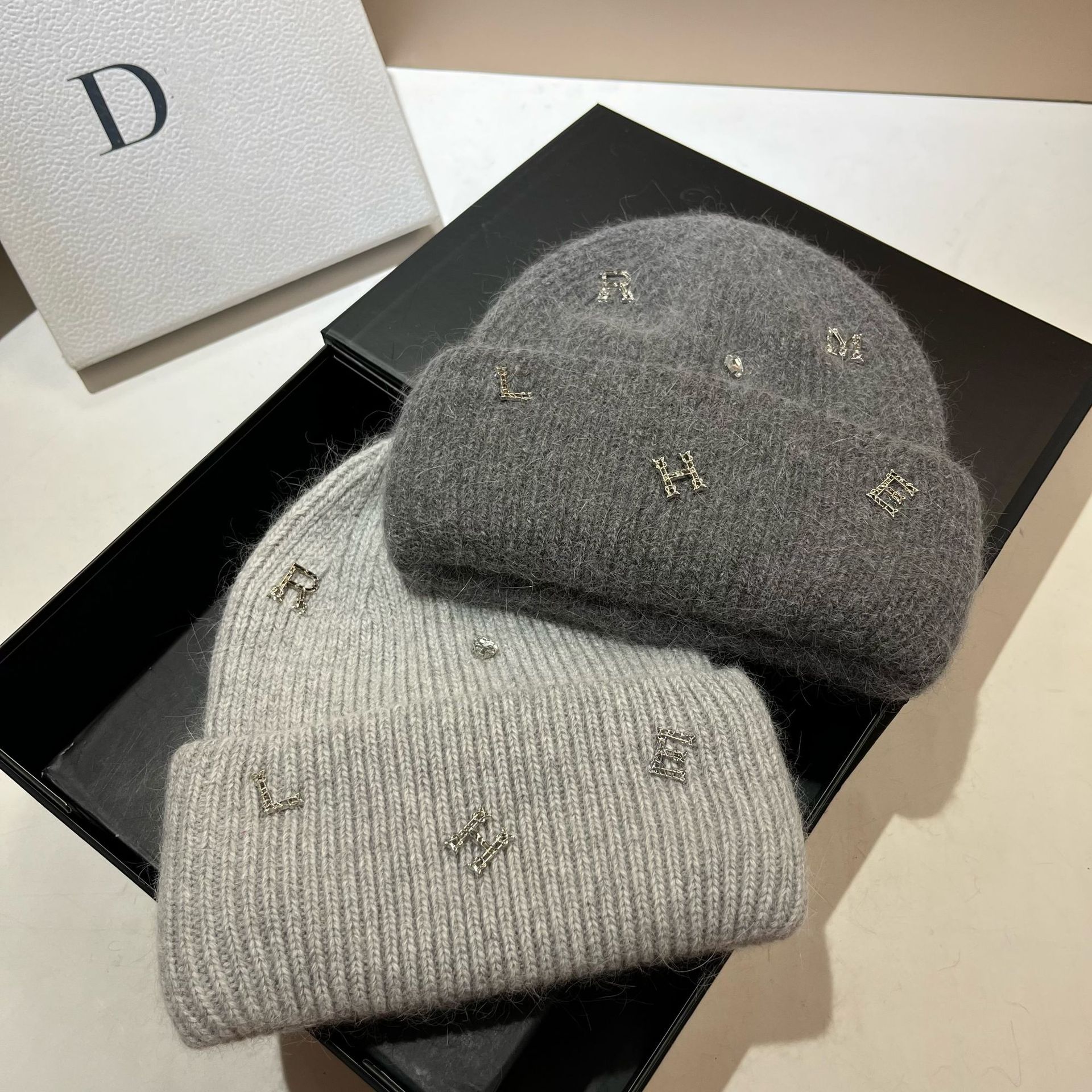 [Rabbit Hair] Winter Nordic enlarged and elongated double folded face small knitted Korean version letter warm ear_voghion.com