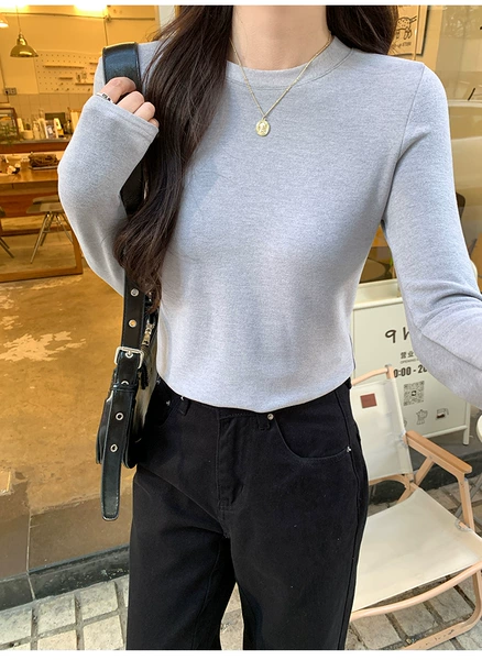 Round neck flower gray