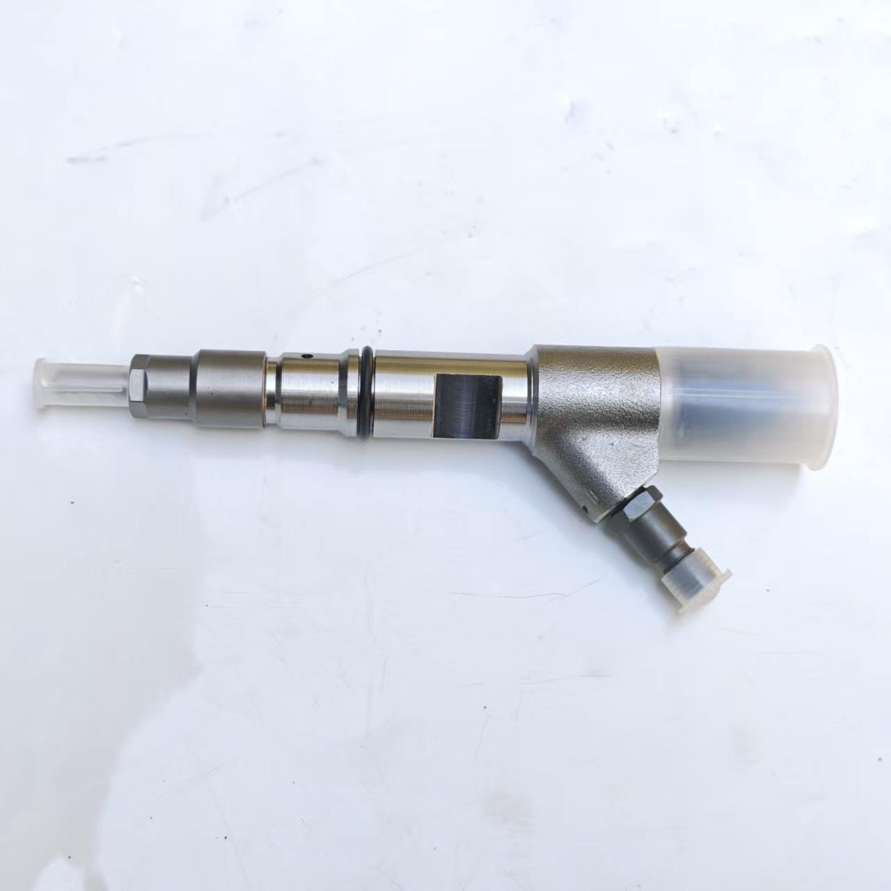 Suitable for Cummins fuel engine parts/common rail injectors 0445120134 5283276