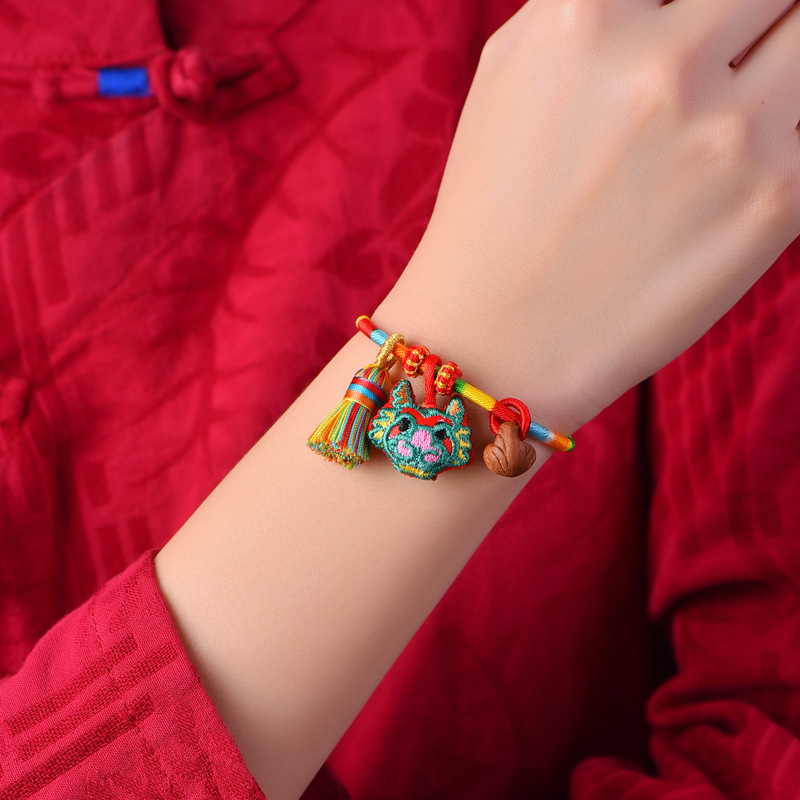 Colorful Rope Bracelet Removable and Adjustable Size Animal Year Dragon Mugwort Sachet Bag for Men and Women Ethnic Style