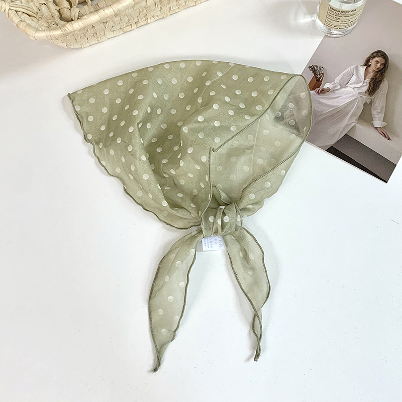 Bufanda triangular serie de verano dulce nueva bufanda protectora para el cuello nueva bufanda de punto de onda literaria transpirable bufanda de seda personalizada al por mayor