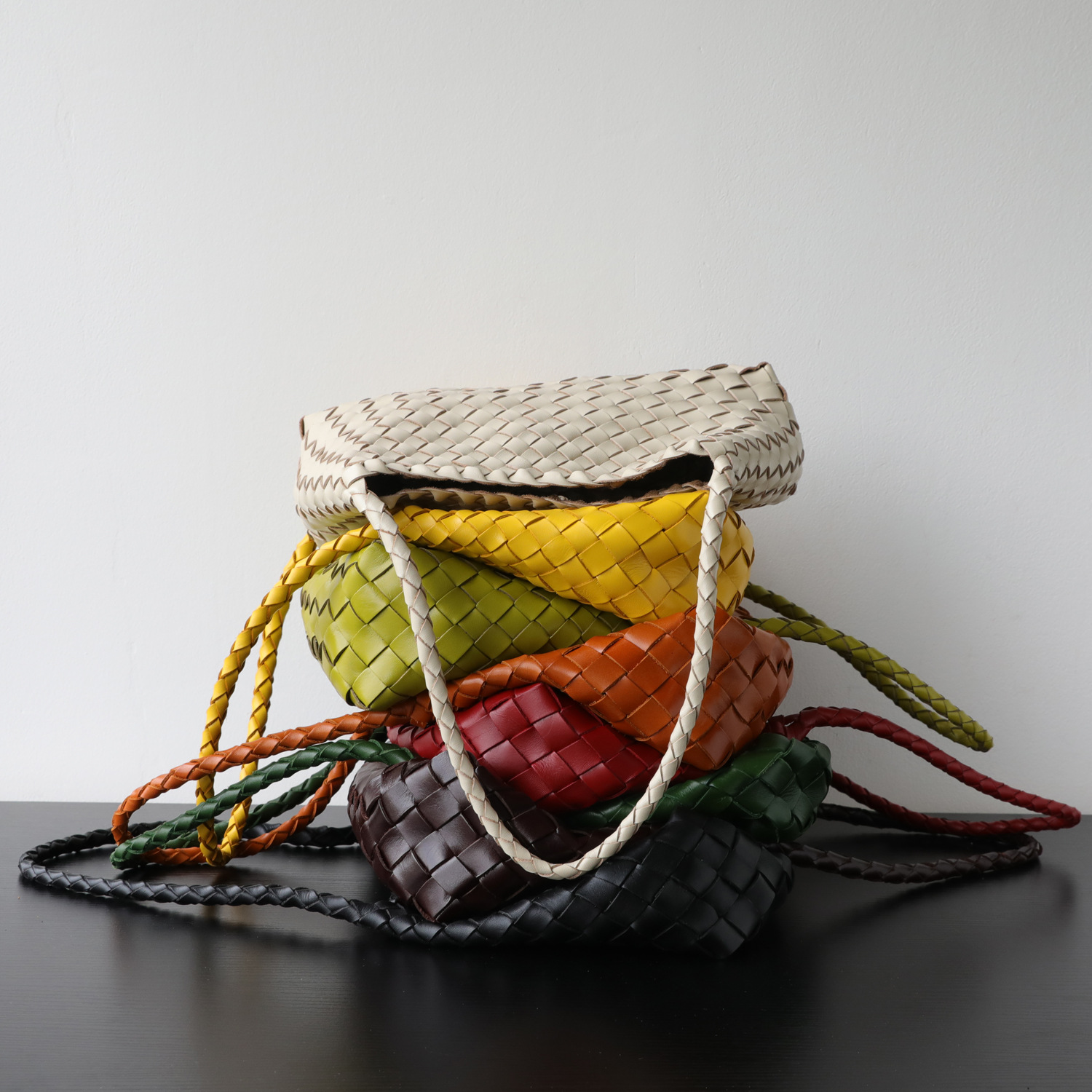 Niche Luxury Hand-Woven Top Grain Cowhide Leather French Vintage Basket Bag Genuine Leather Handbag Underarm Bag - Thumbnail 4