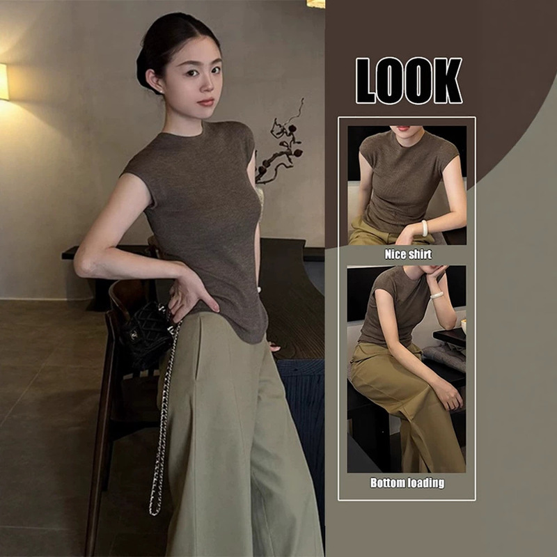 Refreshing and Stylish Summer Outfit for Commuting, Old Money Style, Complete with a T-Shirt and Wide-Leg Pants Two-Piece Set for Women