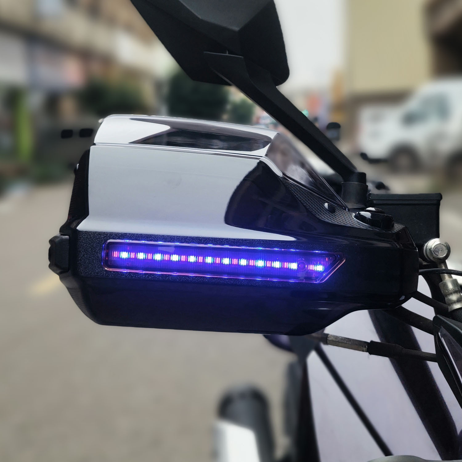 Tost Knight Motorcycle Handguard Handlebar Modified Windproof Warm Rain-proof Electric Motorcycle with Light