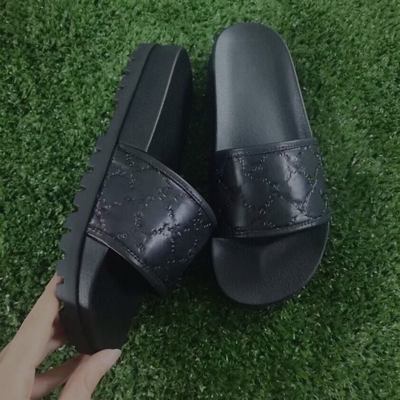 Sandalias de suela gruesa, transfronterizas, Camboya, Nigeria, Phnom Penh, Vietnam, verano 2025, chanclas con doble letra en relieve