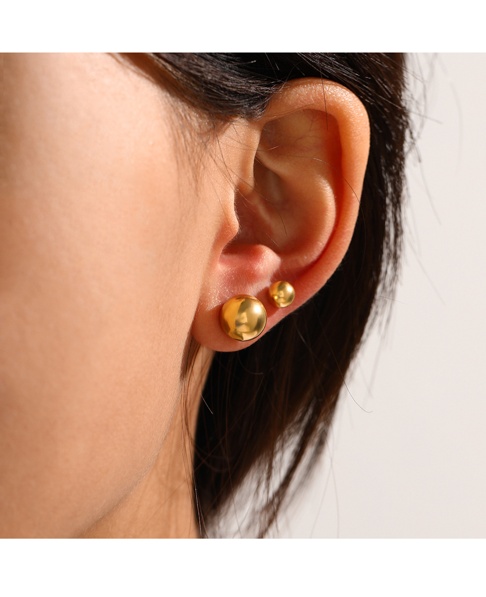 1 Pair Simple Style Ball Solid Color Plating 304 Stainless Steel Stainless Steel Earrings display picture 1
