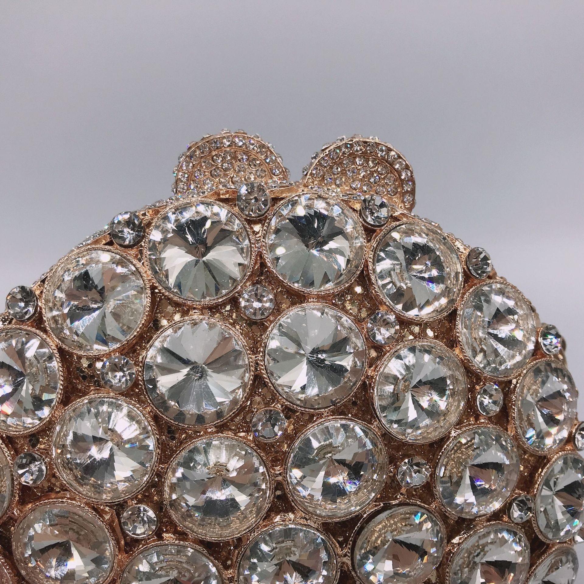 Nuevo paquete de cena de cristal redondo transfronterizo con diamantes bolsas tridimensionales bolsas de banquete europeas y estadounidenses con diamantes completos bolsas de mano clutch new