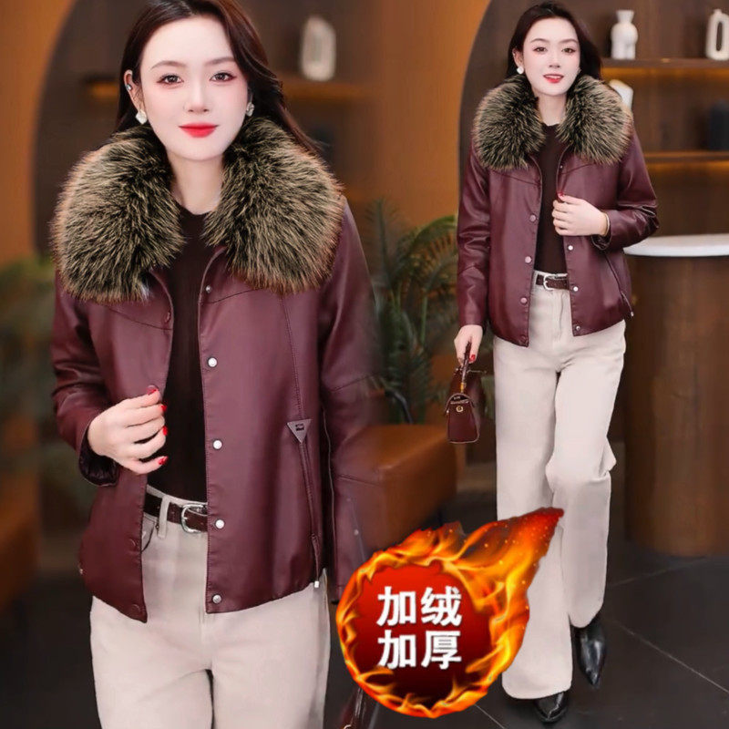 Áo khoác da PU dáng ngắn có lông cổ tháo rời, lót lông giữ ấm, form rộng — màu cà phê, màu đỏ, đen