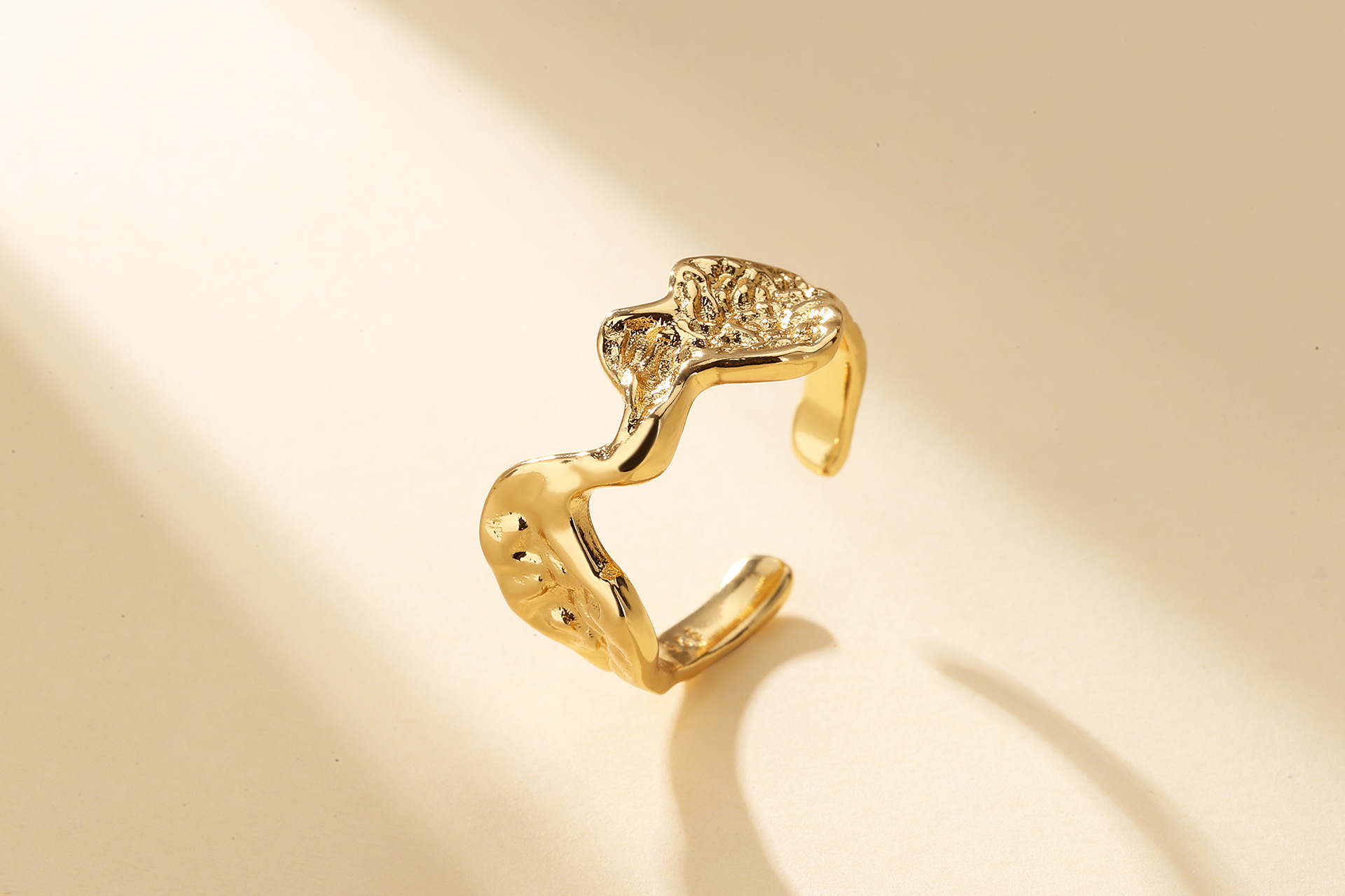 Fashion Irregular Copper Pleated Rings