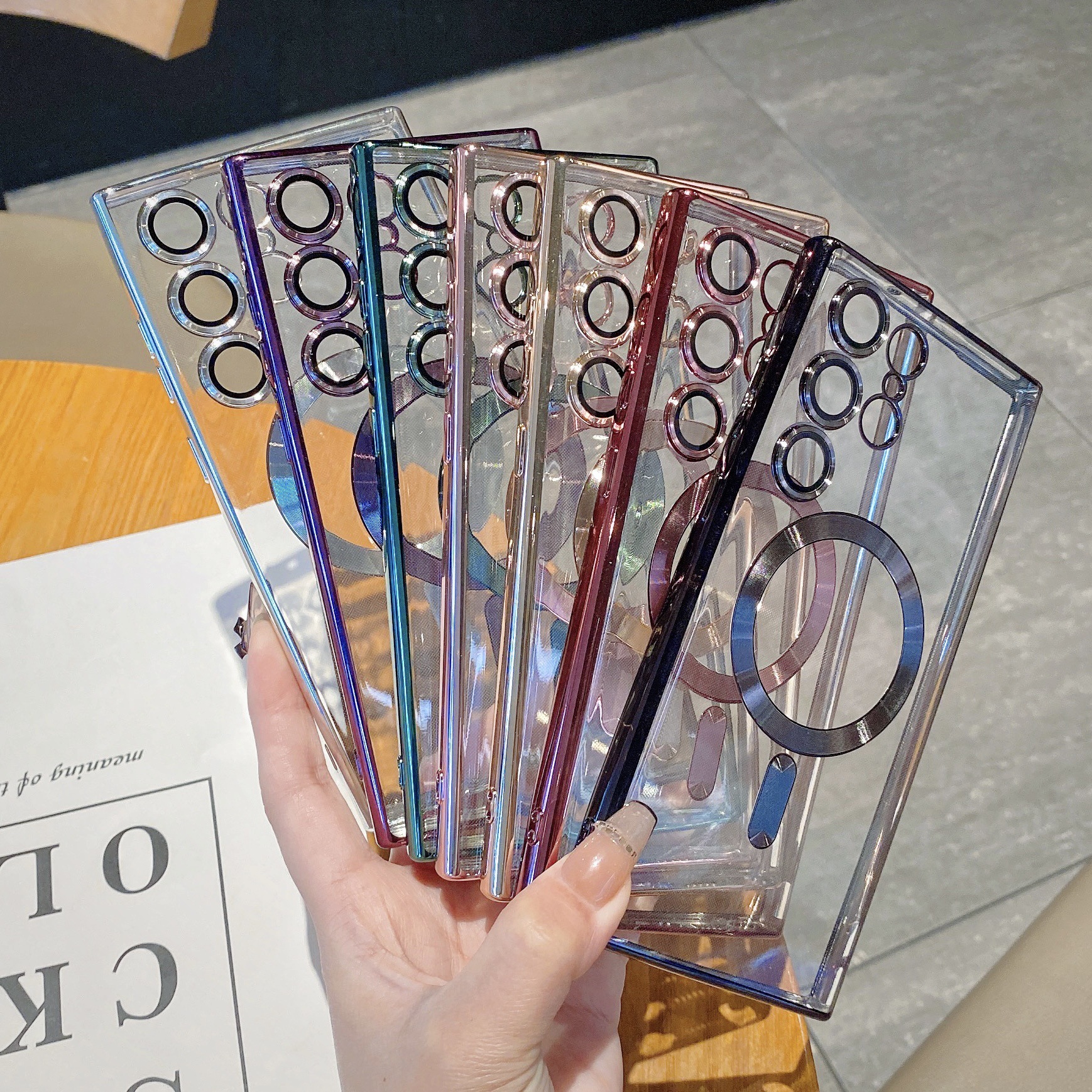 Funda para teléfono móvil transfronterizo Samsung S25EDGE con patrón de CD GalaxyS24Ultra cubierta de revestimiento magnético A56 aplicable A16