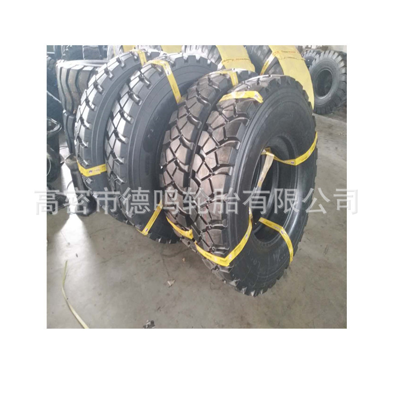 Los fabricantes suministran doble dinero marca grúa neumático 14.00R25 grúa maquinaria de ingeniería neumático 385/95R25