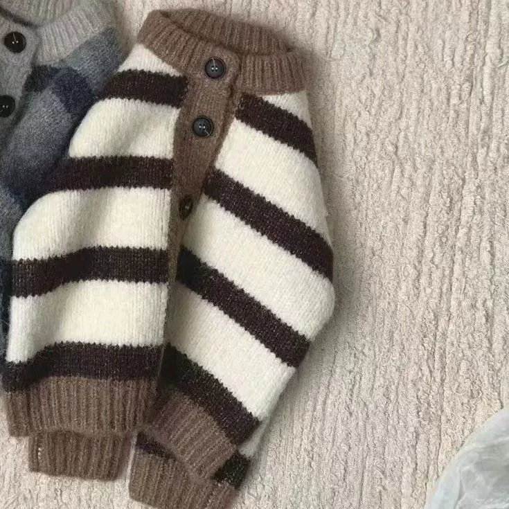 Корейская версия детской одежды дикая полоска осень-зима вязаный кардиган для детей новый стиль мальчиков и девочек вязаный свитер маленькая детская куртка