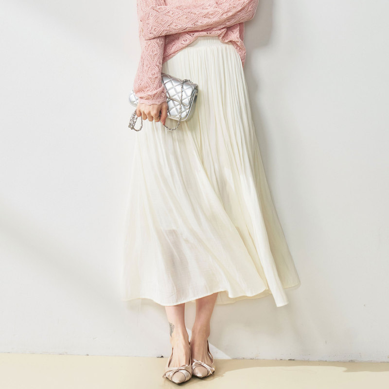 26 Flowing Skirt with a Shimmering Pearl-Like Silk Satin Texture, Pleated Large Hem, Airy A-Line Skirt 25131