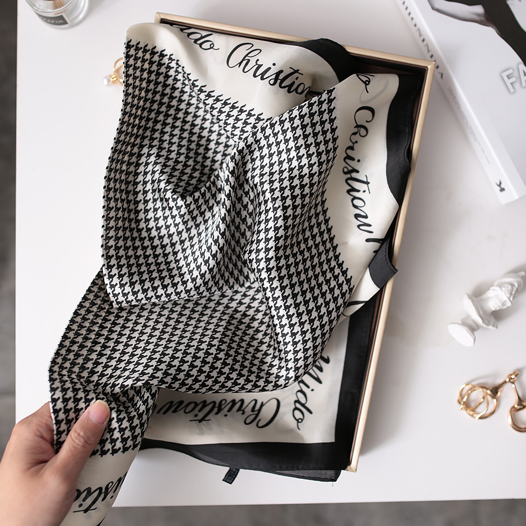 Fashionable stylish thousand bird pattern letter square for women's spring and autumn thin Korean decorative suit scarf_voghion.com