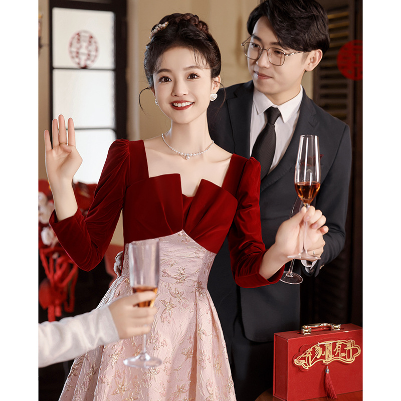 Bridal Toast Dress with Long Sleeves, 2026 New Engagement Dress, Suitable for Wearing at Home, with a High-End Feel, for Petite Figures