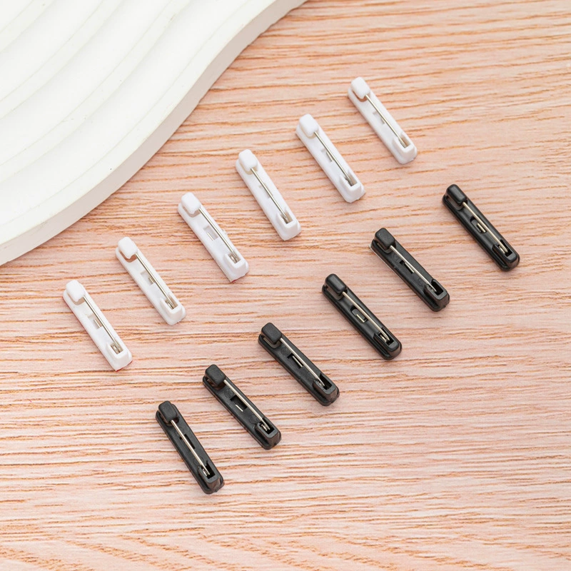 Белый пластиковый значок-бейдж с клейкой основой, пластиковая брошь, аксессуары для значков