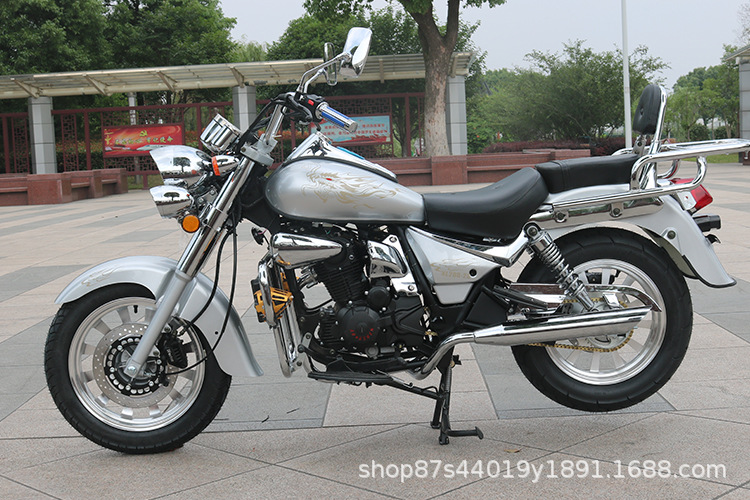 Storm Prince Motorcycle 200cc Fuel-Saving Retro Harley Prince Cruiser Street Bike