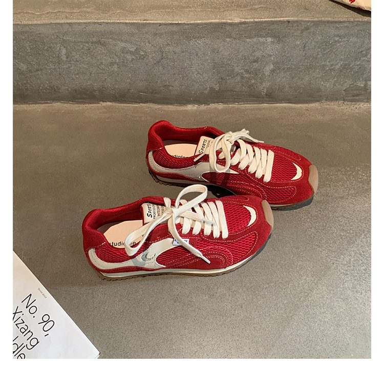 Giày sneaker nữ da bò lưới thân thấp dây buộc gót ẩn 6 cm — Đen (Gót ẩn 6CM) - Còn hàng, Đỏ (Gót ẩn 6CM) - Còn hàng chi tiết 38