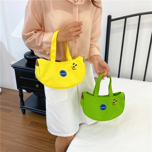 �ɐ۷����㽶�����°�ˮ���̽�܇�p�����^�������ֶYС������Ů��
