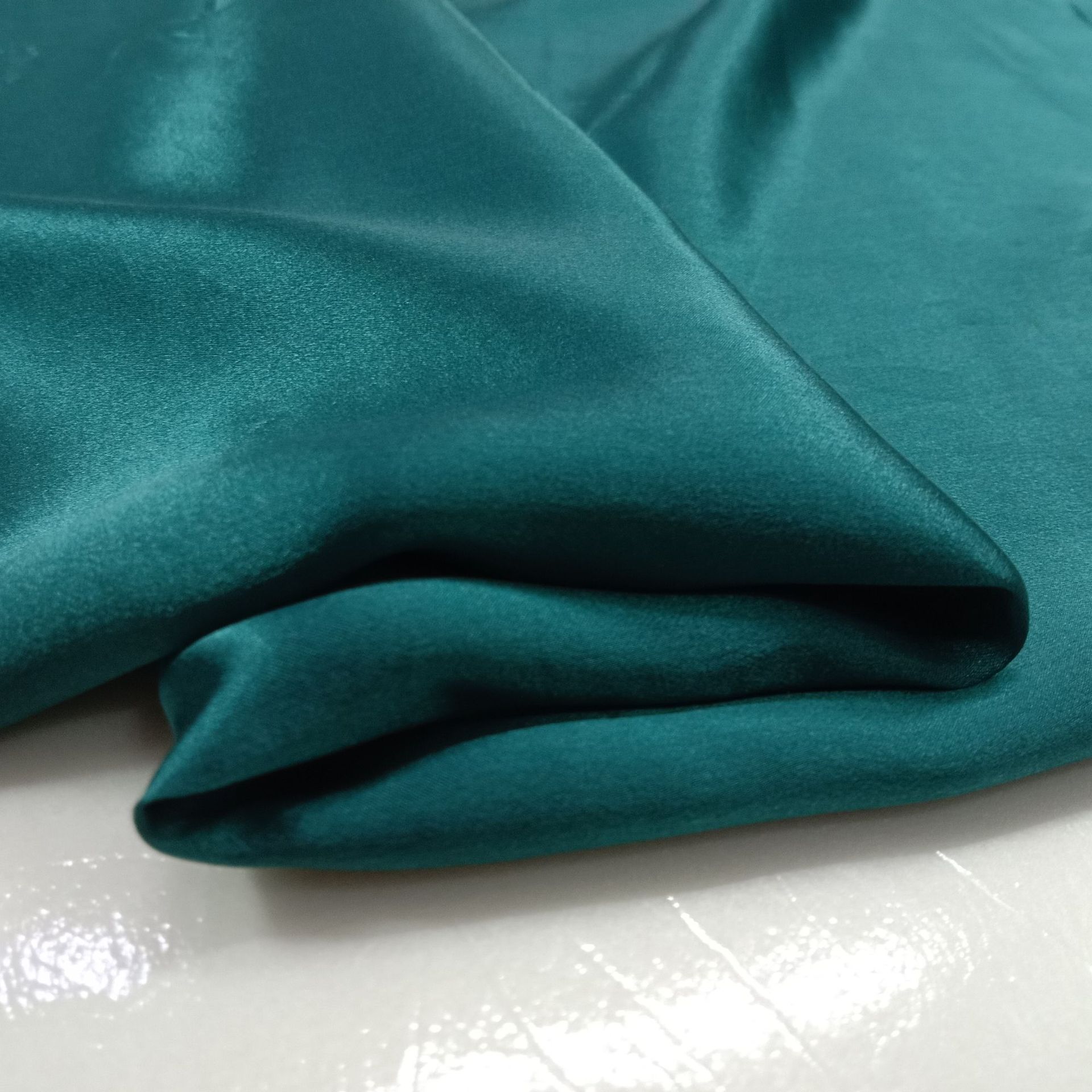 吉弟华都 Silk pijama, sleep mask, bedspread