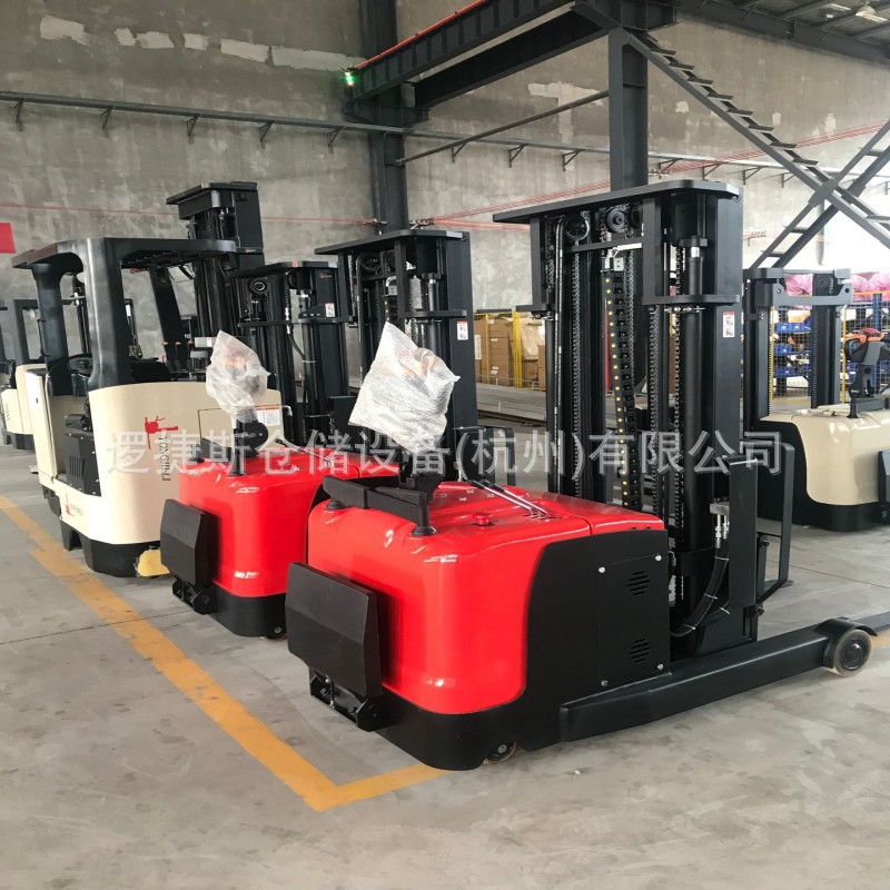 前移式电动堆高车无支腿站驾式液压堆高车电动升降装卸铲车2.5吨