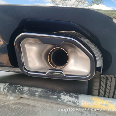 Warrior, Exhaust pipe