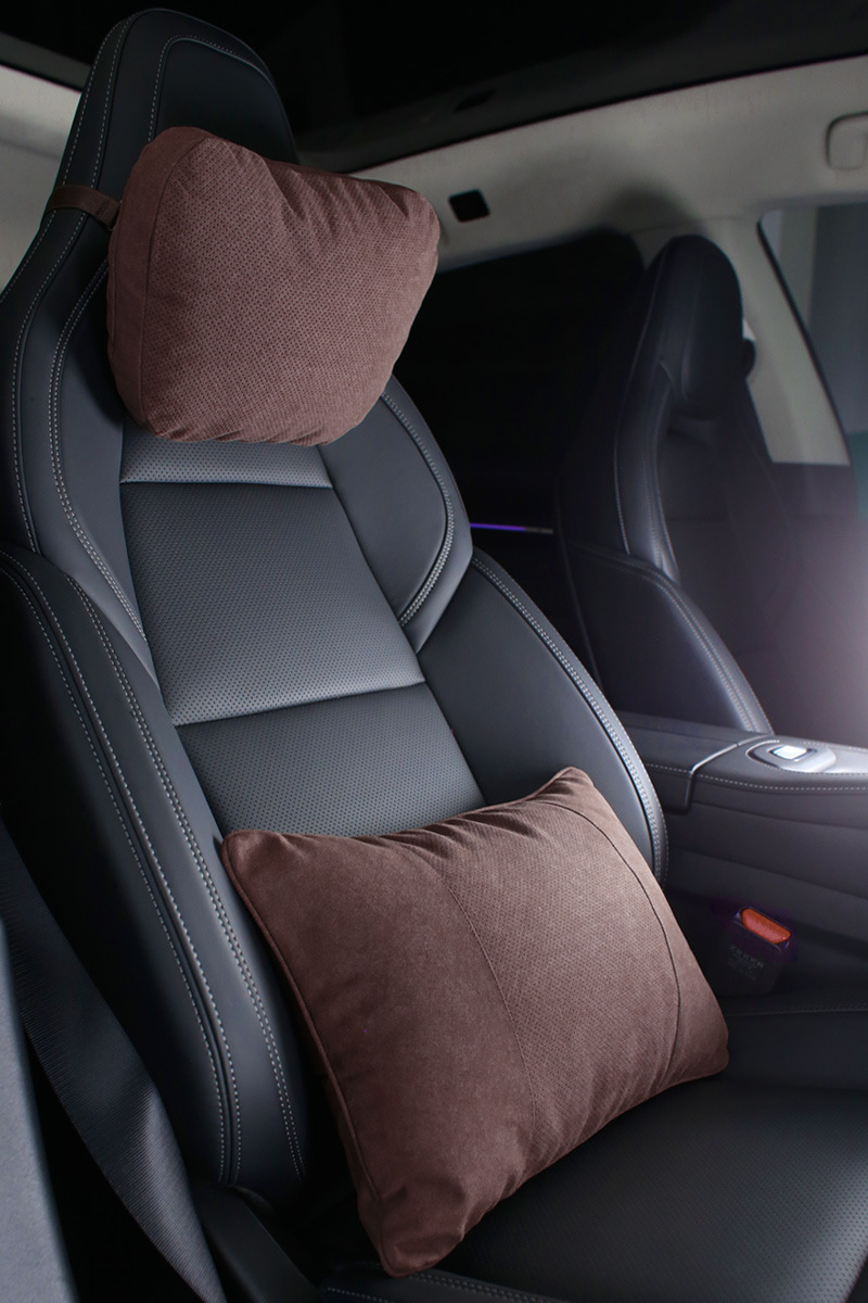 Suitable for extremely krypton integrated double-buckle sports seat car headrest BYD Han double strap neck pillow lumbar support
