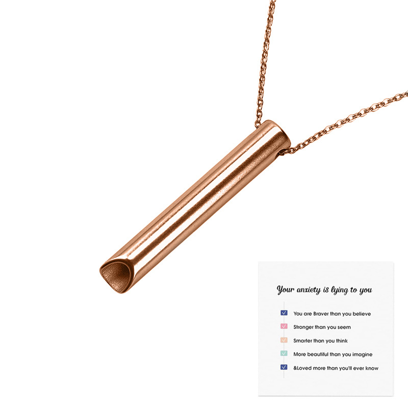 Transfronterizo de venta caliente de acero inoxidable de vacío plateado silbato collar de meditación de alivio de la meditación de meditación tridimensional ajuste de respiración colgante