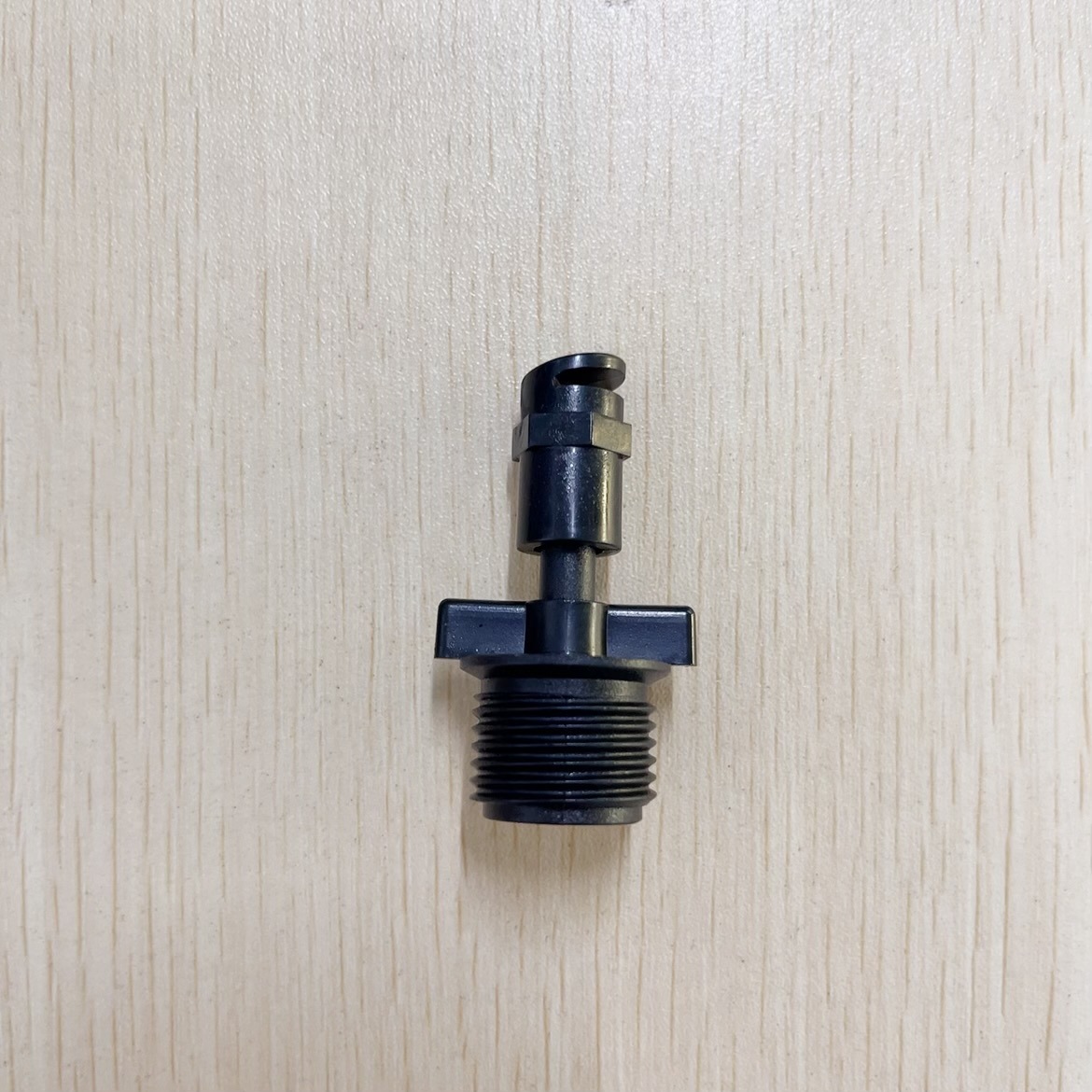 Cabeza de pulverización de refracción negra de 180 grados + 4 puntos de diente sin anillo de goma pulverización unidireccional vivero de árboles frutales micro pulverización