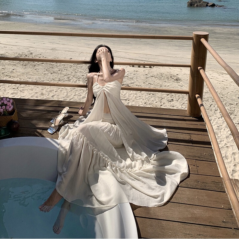 Purely Alluring Halter Neck Strapless Beach Vacation Long Dress with an Elegant and Ethereal Vibe, Perfect for Photo Shoots