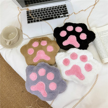 时尚儿童毛绒包包2024新款创意可爱熊掌斜跨包简约女童链条单肩包