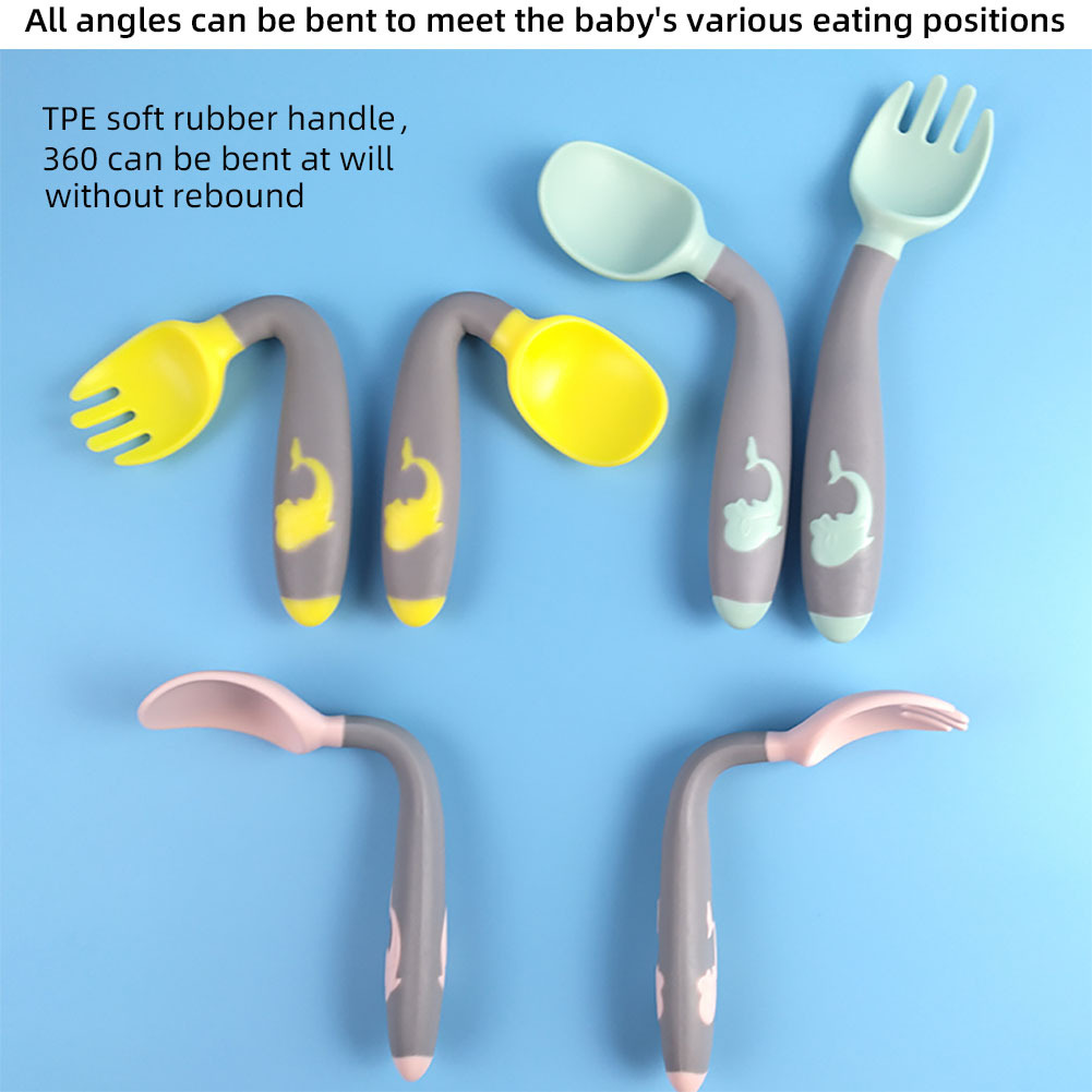 3 全角度可弯曲 满足宝宝各种进食姿势 English