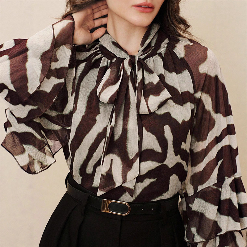 2025 Cross-Border European and American Foreign Trade Women's Clothing Elegant and Stylish Off-The-Shoulder Bell-Sleeve Tie-Up Printed Shirt Blouse