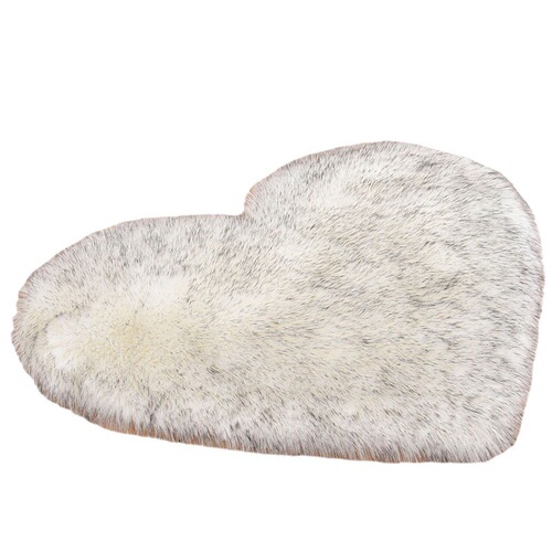 Pure Wool Solid Heart-Shaped Rugs for Bedroom Bedside Mat Full Coverage Living Room Coffee Table Mat Wool-like Rugs Factory