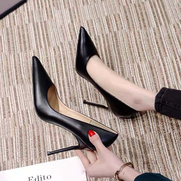 Black sexy elegant high heels made of soft leather stiletto heels…
