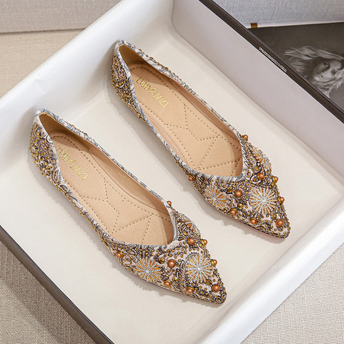 Ethnic style single shoes for women summer 2024 new style rhinestone metal print shallow mouth pointed toe flat bottom large size women's shoes 41 to 43
