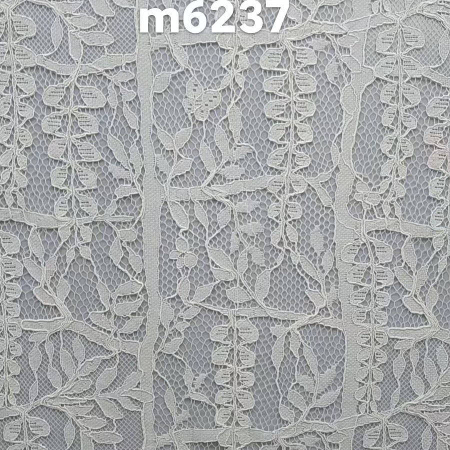 工厂批发蕾丝锦棉面料小叶花套装礼服童装辅料装饰品镂空卷布无弹