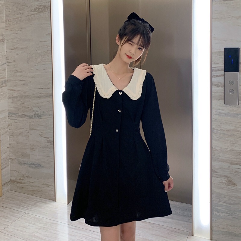 Black Long-Sleeved Dress for Women Early Autumn New 2025 Sexy Design Niche Doll Collar Hepburn Style Little Black Dress