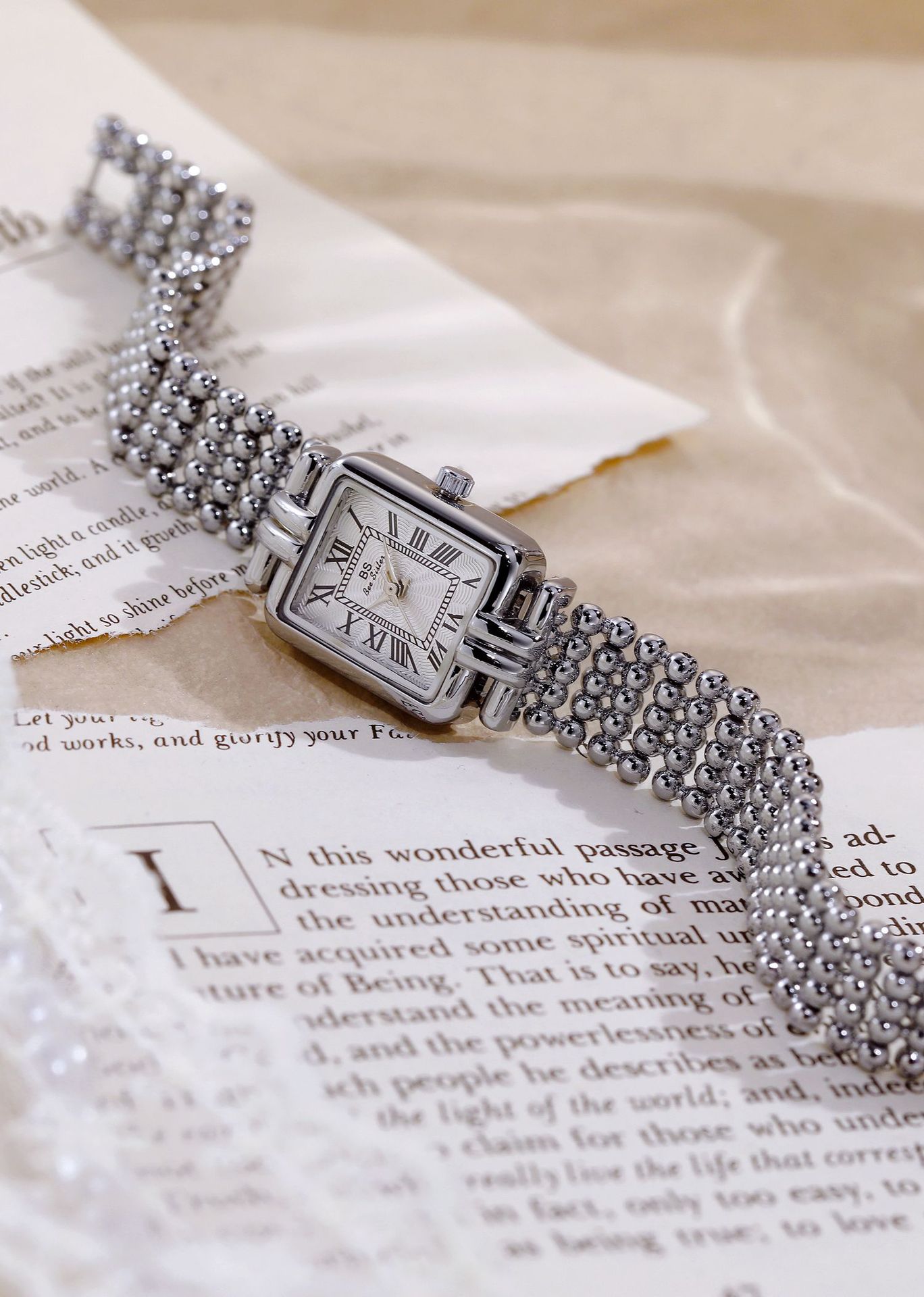 45g Weight Tempered Glass Mirror Material Alloy Strap Material Watch Classification Pointer Display Type Jewelry Buckle Buckle Style Rectangle Dial Shape Casual, Daily Occasion Quartz Movement Solid Color Pattern Women's Gender Elegant Style Elegant Solid Color Jewelry Buckle Quartz Watch Women's Watches 11