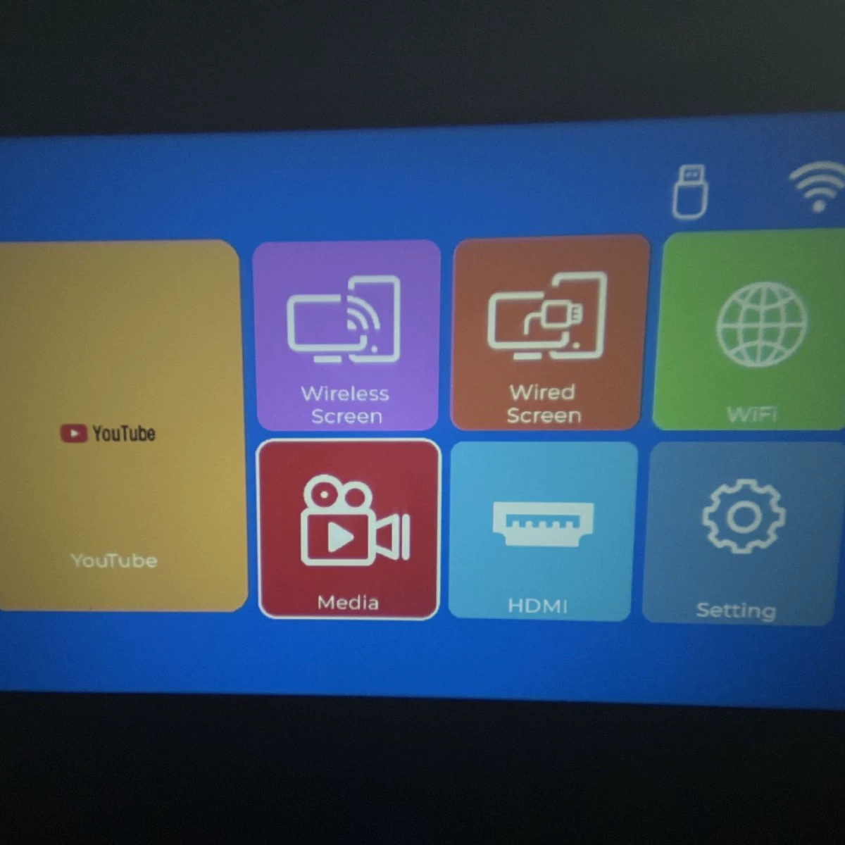 Cross-border hot selling same-screen projector with Youtube software for wireless projection