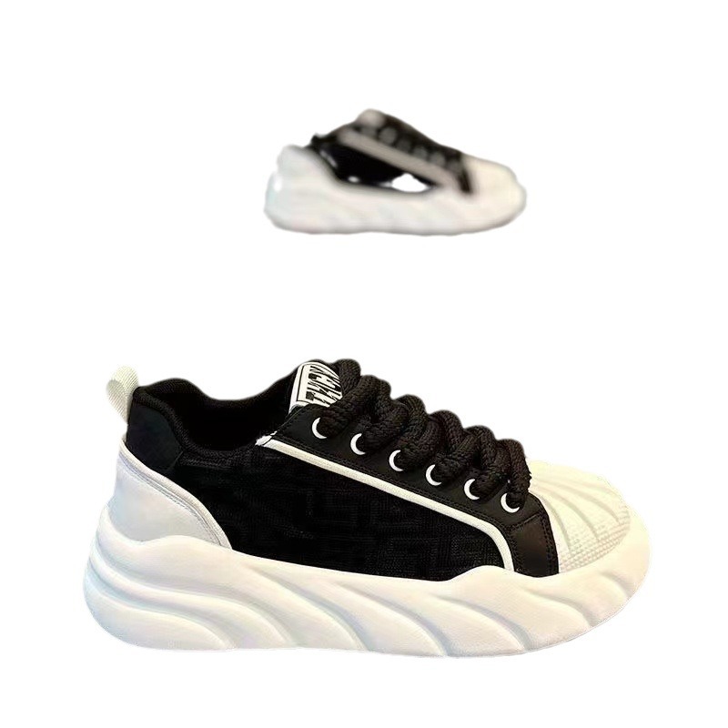 Zapatos de skate para hombres primavera 2026 nuevos zapatos deportivos transpirables juveniles tendencia de suela gruesa versátil zapatos blancos para hombres